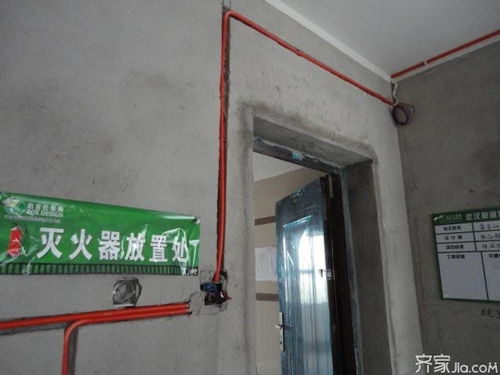 家庭装修水电验收全攻略中,如何判断插座和开关的安装位置是否符合安全规范